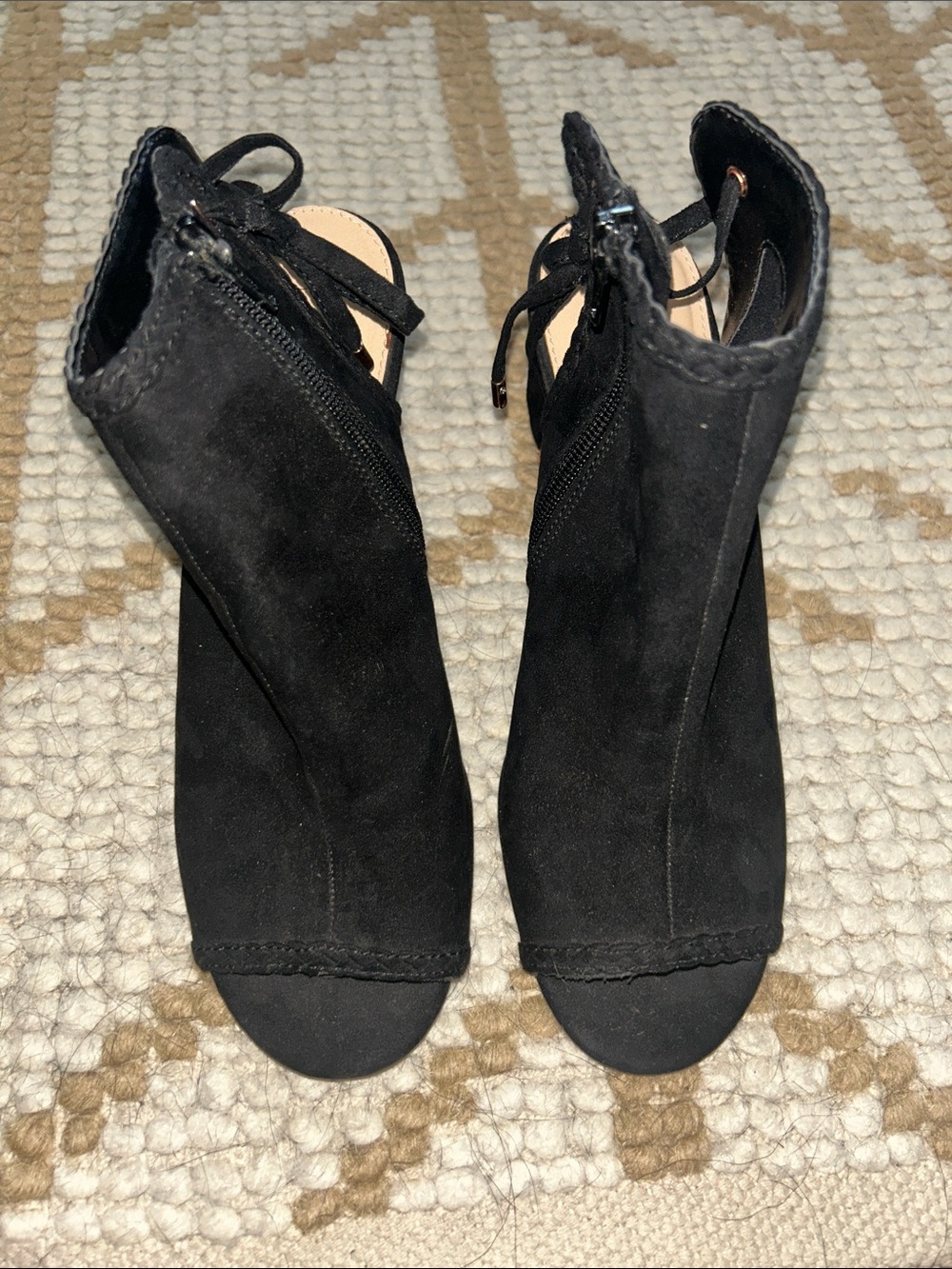 Lauren Conrad Wedge, Size 10